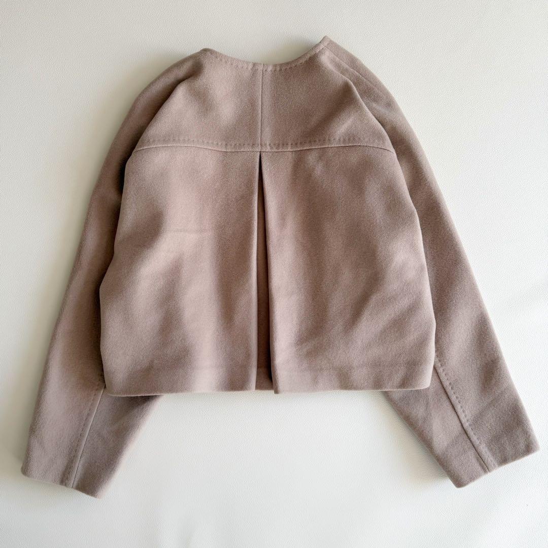 美品　アドーア　ソフトメルトンノーカラージャケット　ベージュ　38