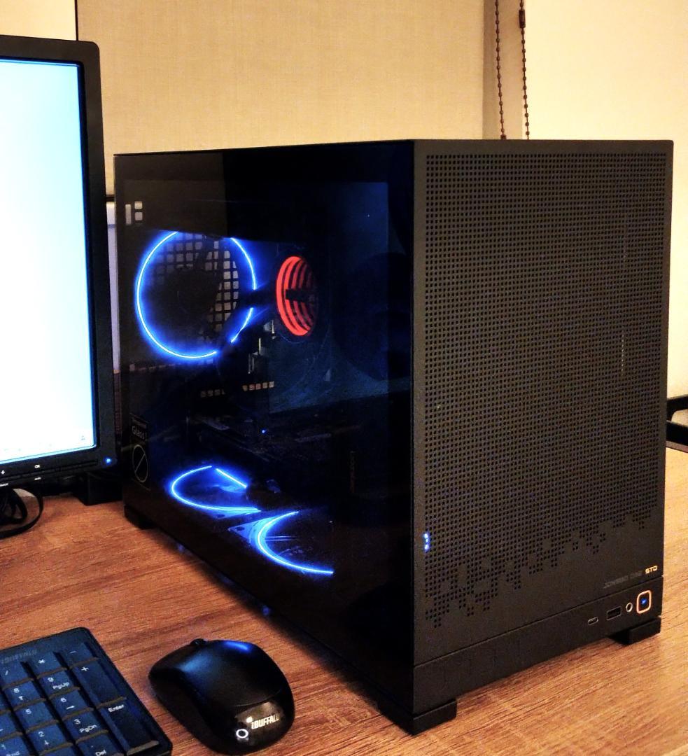 i7 8700K/RTX2060/16G/SSD 500GB/Office/水冷