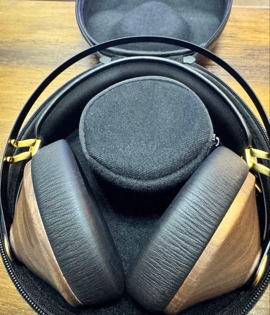 MEZE 99 CLASSICS Walnuts Gold ヘッドホン