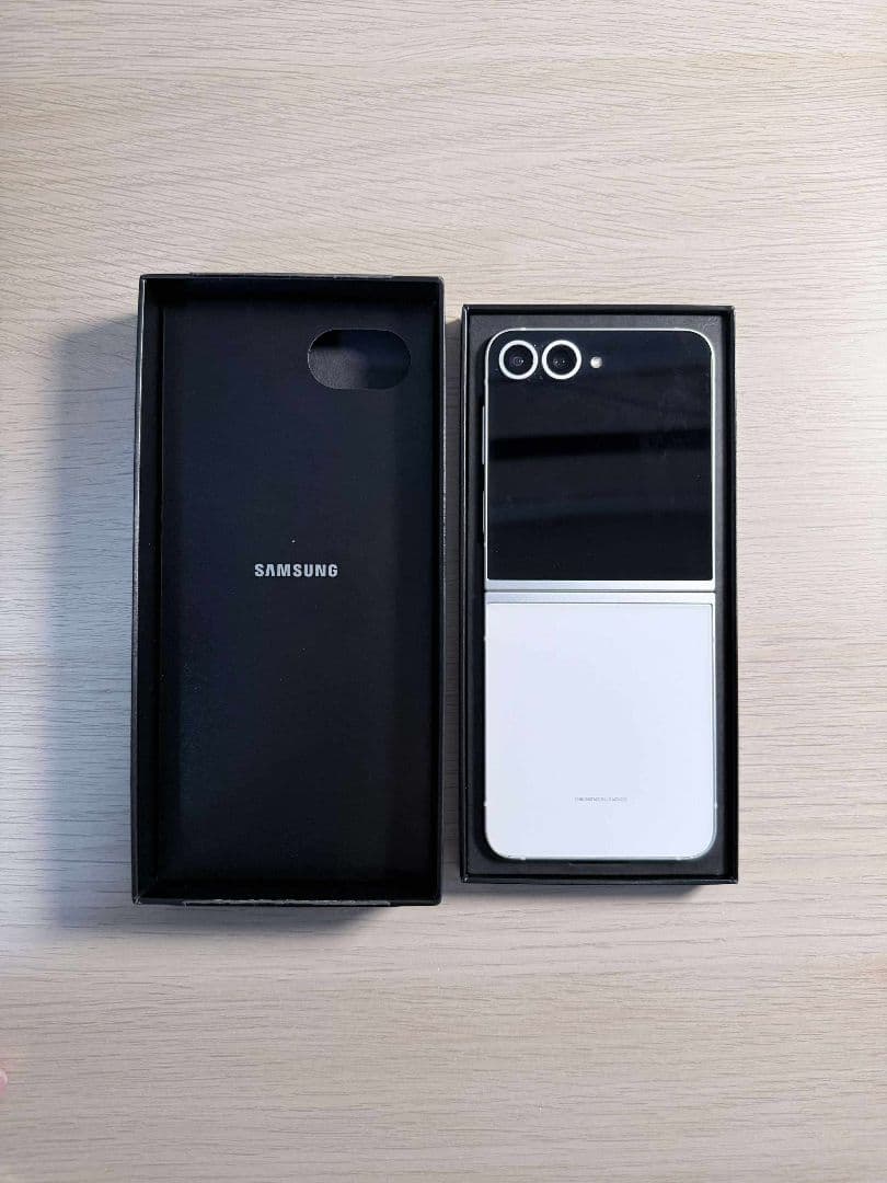 Samsung Galaxy Z Flip 6　国内版SIMフリー公式購入