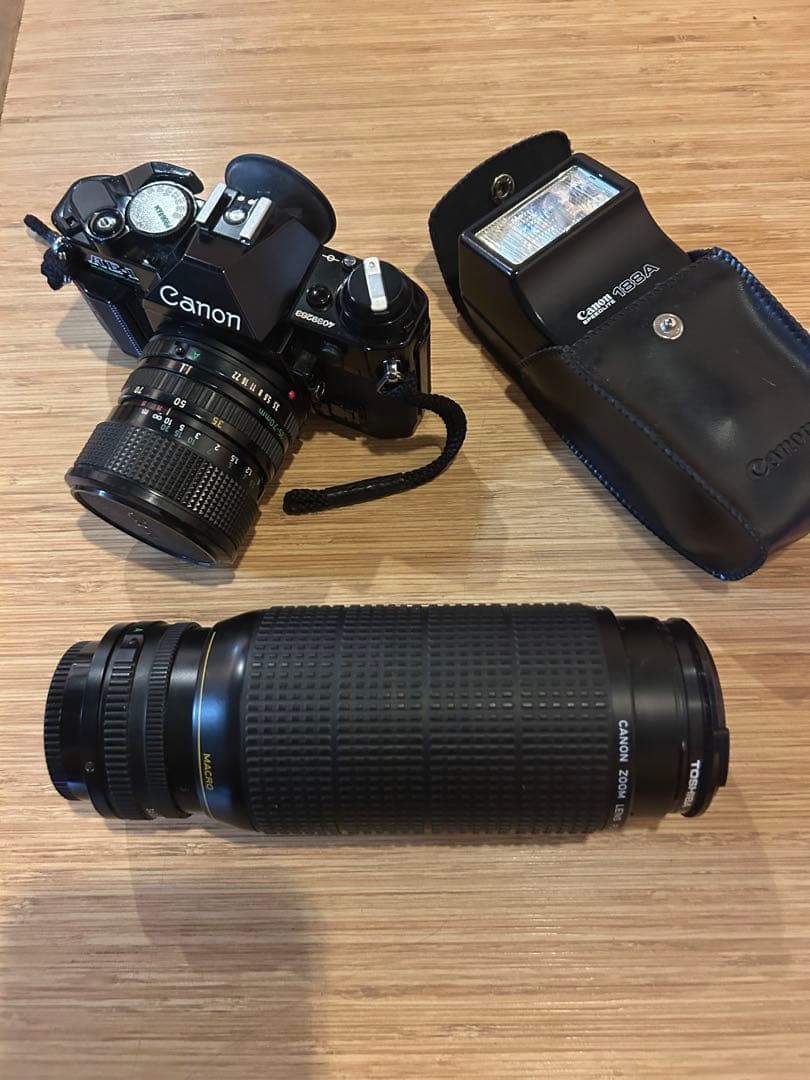 Canon AE-1 一眼レフカメラ + フラッシュ138A