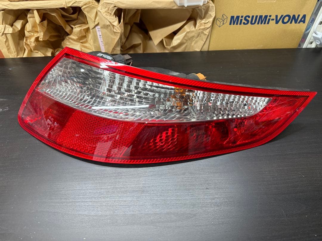 ポルシェ911 997.1 カレラ 純正テールランプ