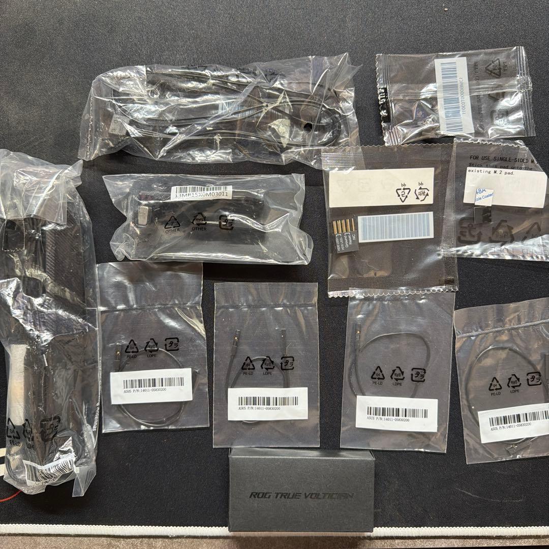 マザーボード ASUS ROG CROSSHAIR X670 GENE