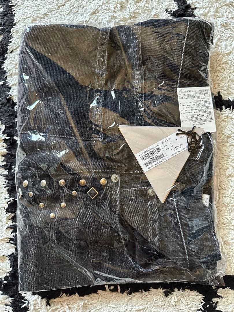 新品【RNA】スタッズラインルーズカットレングスパンツ　ブラック　Mサイズ