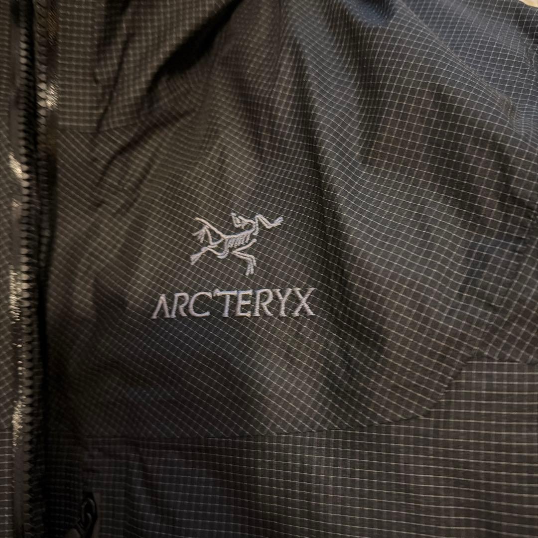 Arc'teryx Alpha Lightweight Parka M ブラック
