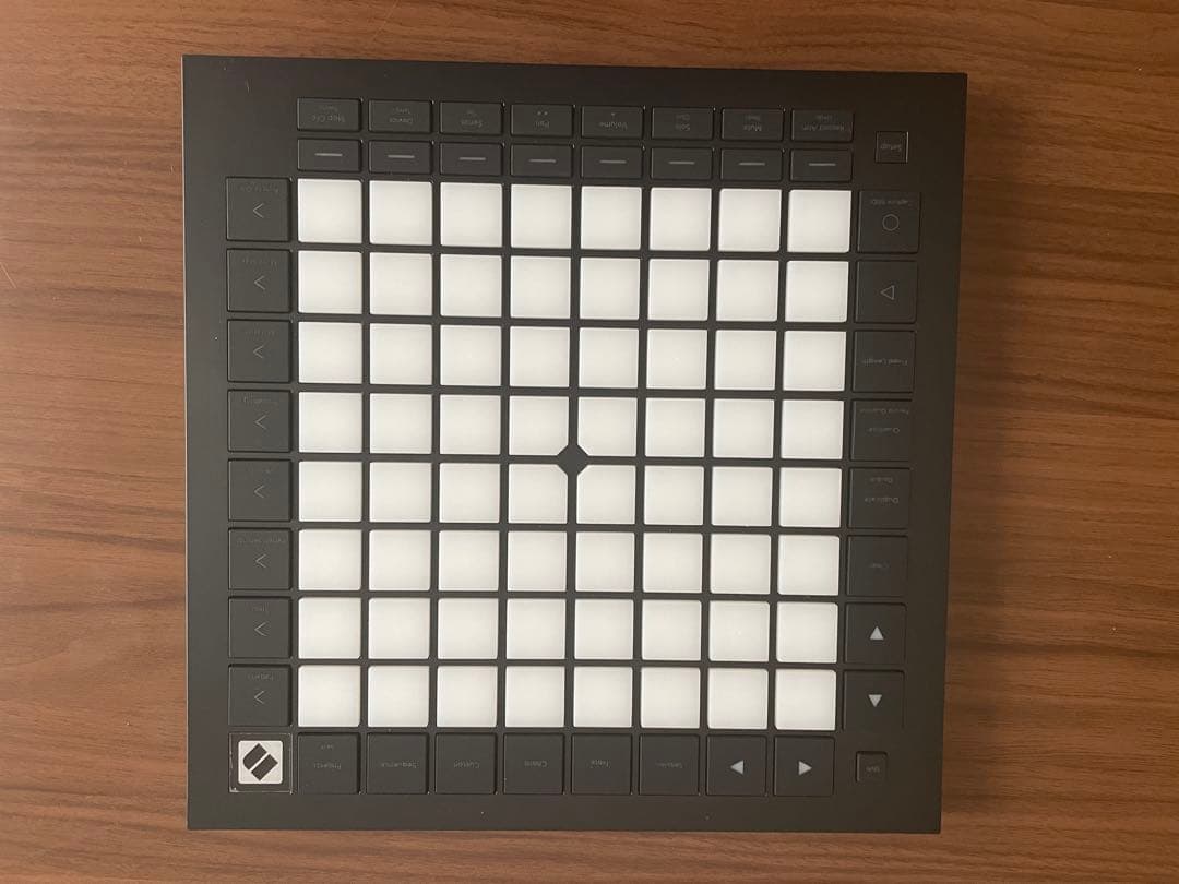 DJ機材 Novation Launchpad Pro Mk3