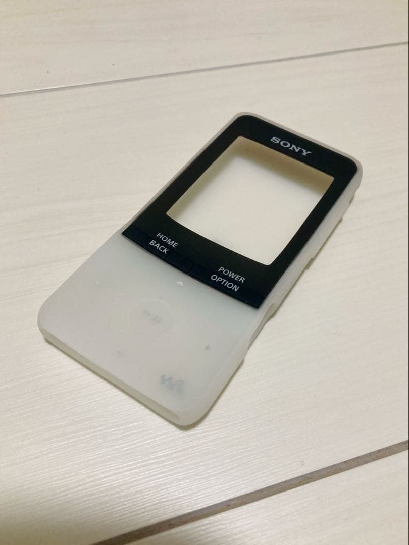 ソニー WALKMAN NW-S315 16GB ホワイト　シリコンケース付き