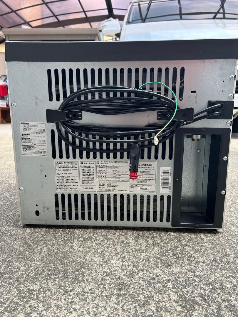 DOMETIC ステンレス冷蔵庫 四角形