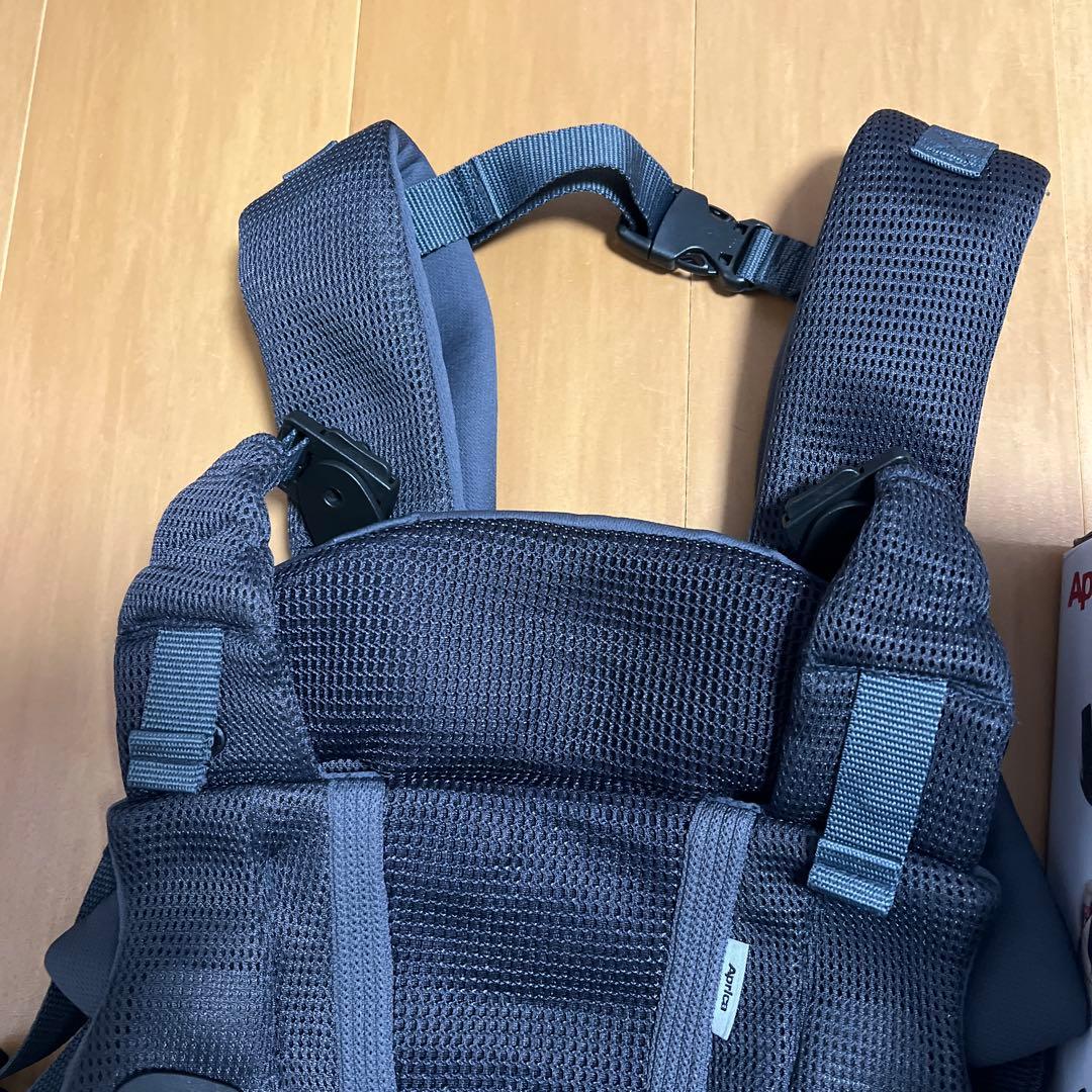 【美品】 Aprica Laclis ラクリス 抱っこ紐 ダークグレー