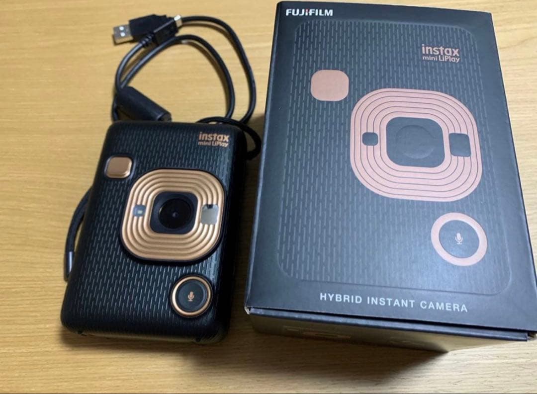 FUJI FILM INSTAX MINI LIPLAY チェキ