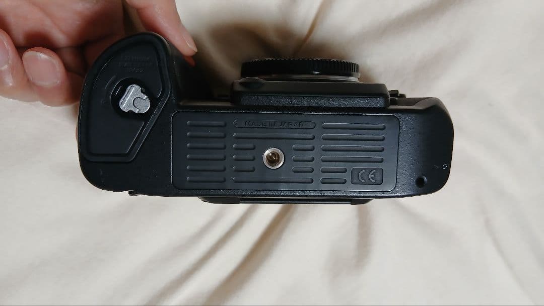 Nikon F6 一眼レフカメラ ストラップ付き