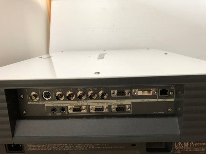 PANASONIC プロジェクター 高輝度6000ルーメンランプ使用各56時間