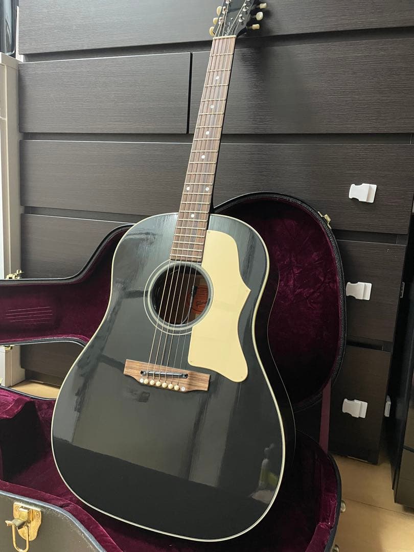 ミ*ロ様 Kazuyoshi Saito J-45 斉藤和義シグネイチャモデル