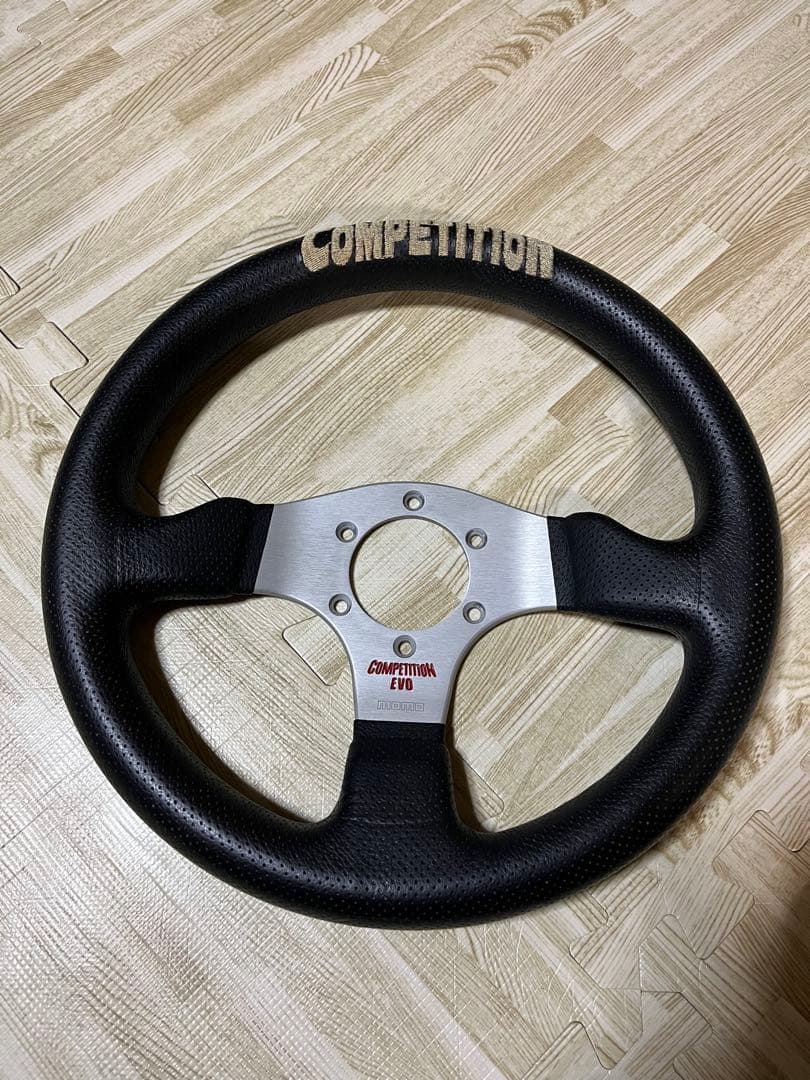 MOMO competition evo 32φ ステアリング
