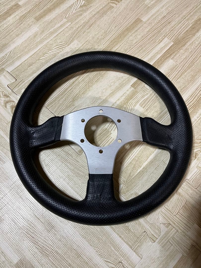 MOMO competition evo 32φ ステアリング