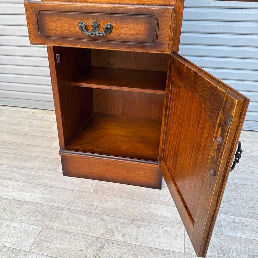 karimoku/カリモク コロニアル スリム カップボード キャビネット