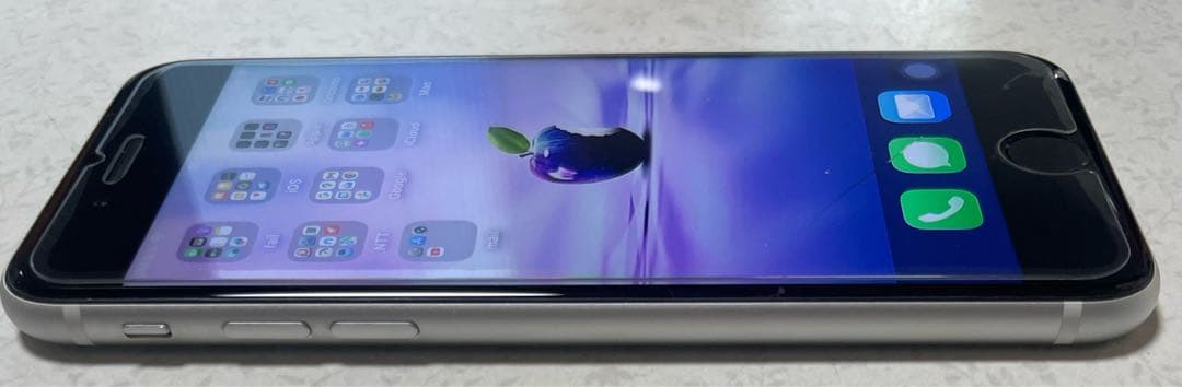 Apple iPhone SE (第2世代) ホワイト 128GB SIMフリー