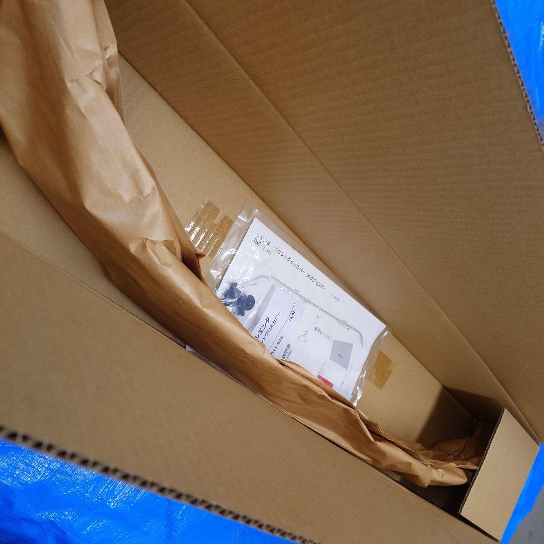 シエンタ　モデリスタ　フロントグリルカバー