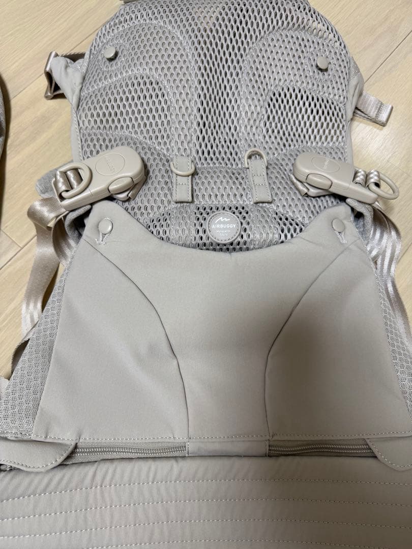 AIRBUGGY エアバギーベビーキャリア抱っこ紐