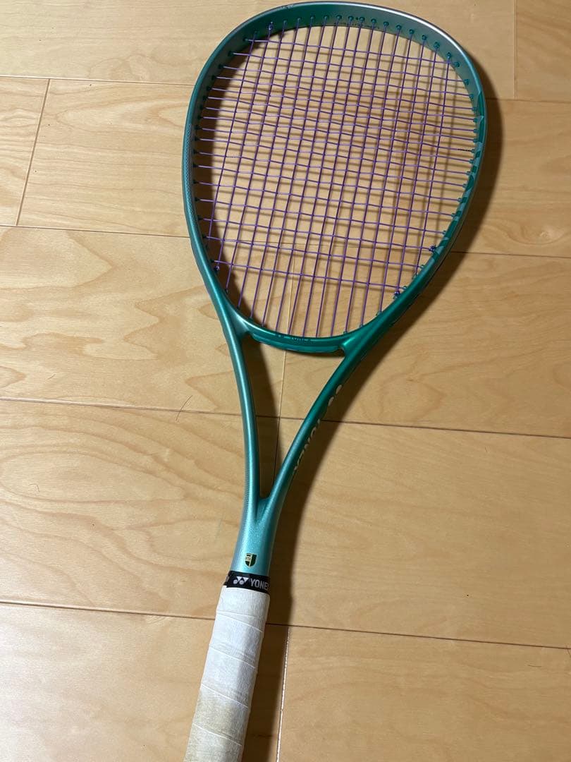 YONEX 新色ボルトレイジ7v前衛用