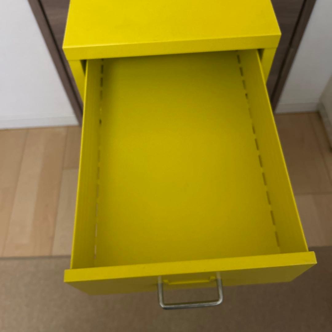 し*い様 IKEA HELMER ヘルメル イエロー金属製6段チェスト
