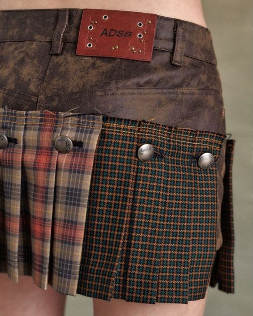 【新品】andersson bell フェイクレザーショートパンツ