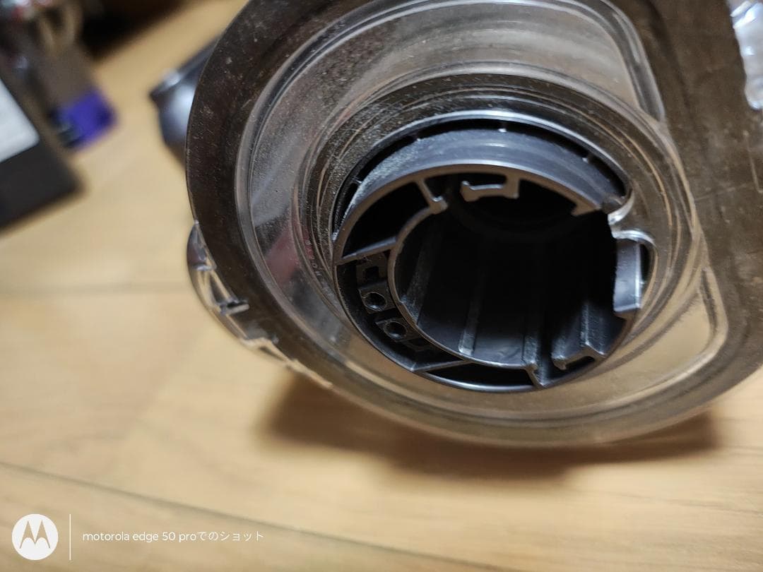 ダイソン★コードレス掃除機★V10本体★ＳV12★バッテリー新品と大差なし★2