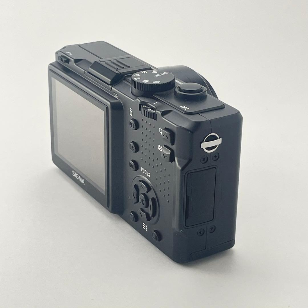 【動作・返品保証】SIGMA DP2 Foveon コンパクトデジタルカメラ
