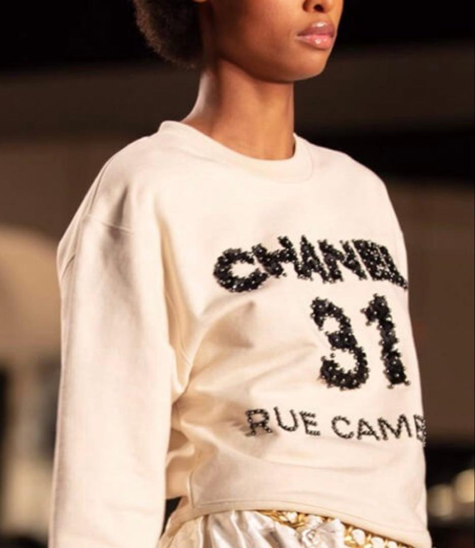 白/アイボリー/トレーナー