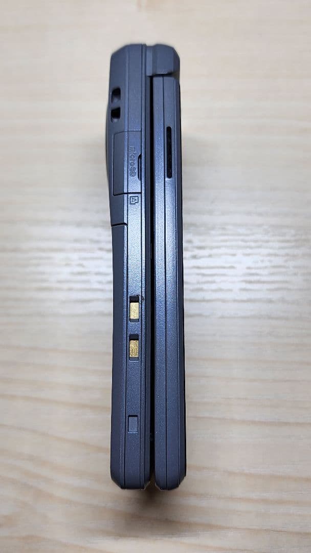 NTTドコモ SH-06A NERV ヱヴァ公式コラボモデル 付属品完備 美品