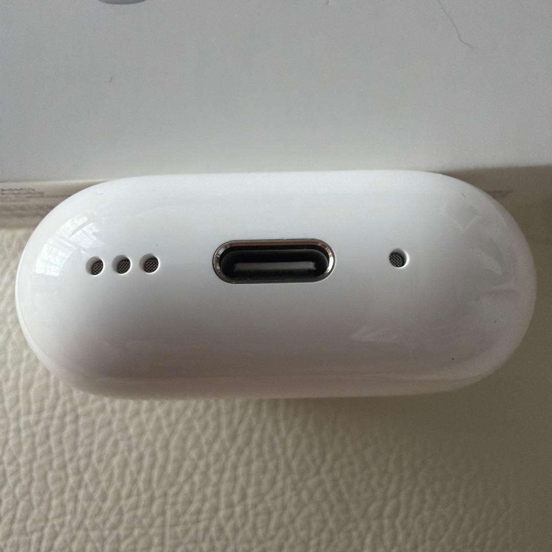 美品AirPods 4 USB-C 箱付き 数回使用 ほぼ新品 即購入OK