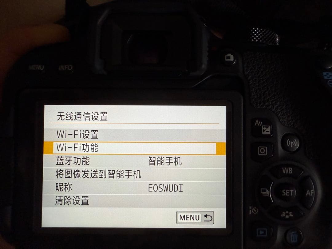 【美品】Canon EOS 800D（海外版）☆シャッター回数わずか1331回