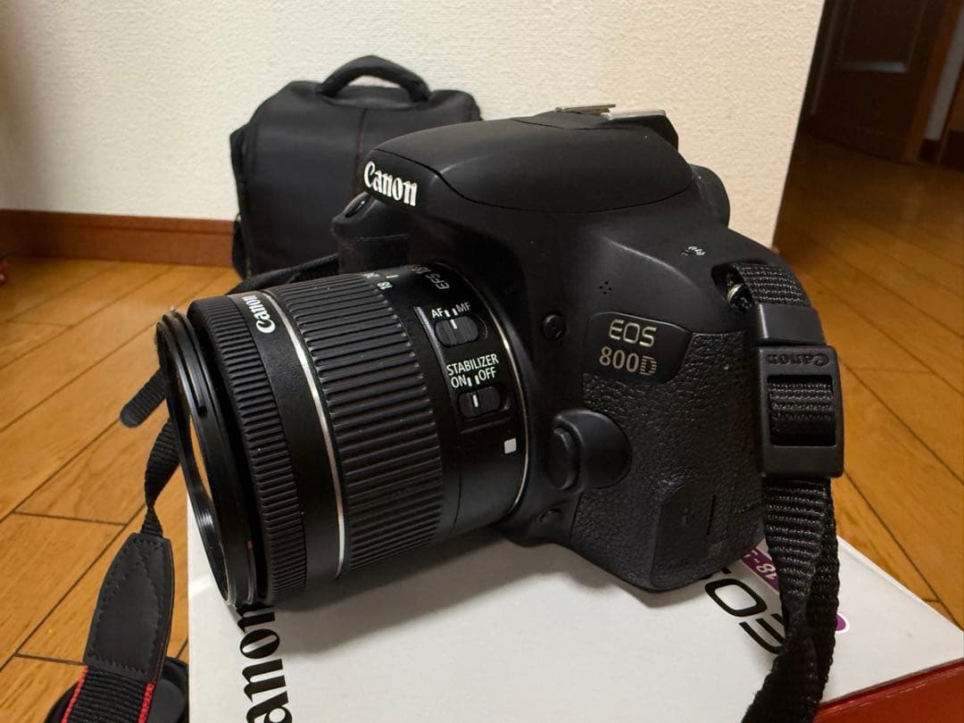 【美品】Canon EOS 800D（海外版）☆シャッター回数わずか1331回