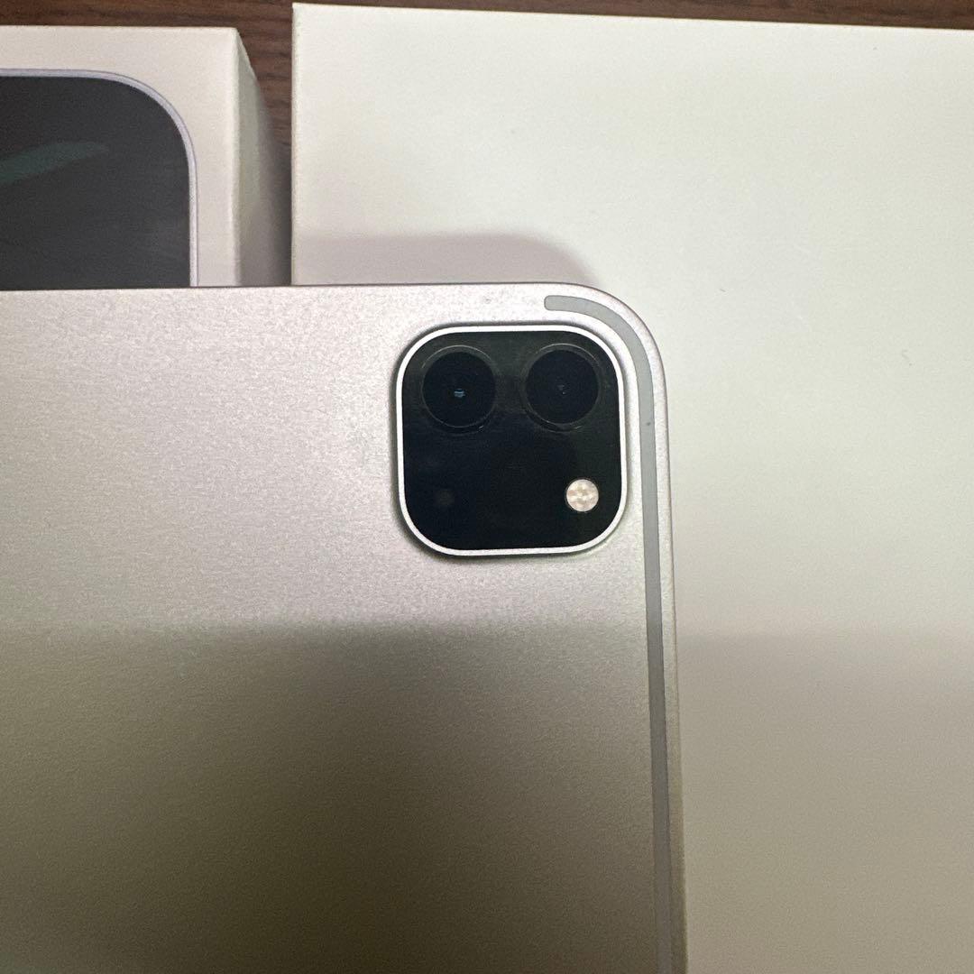 Apple iPad 本体 12.9インチ(第5世代)Wi-Fi 128GB