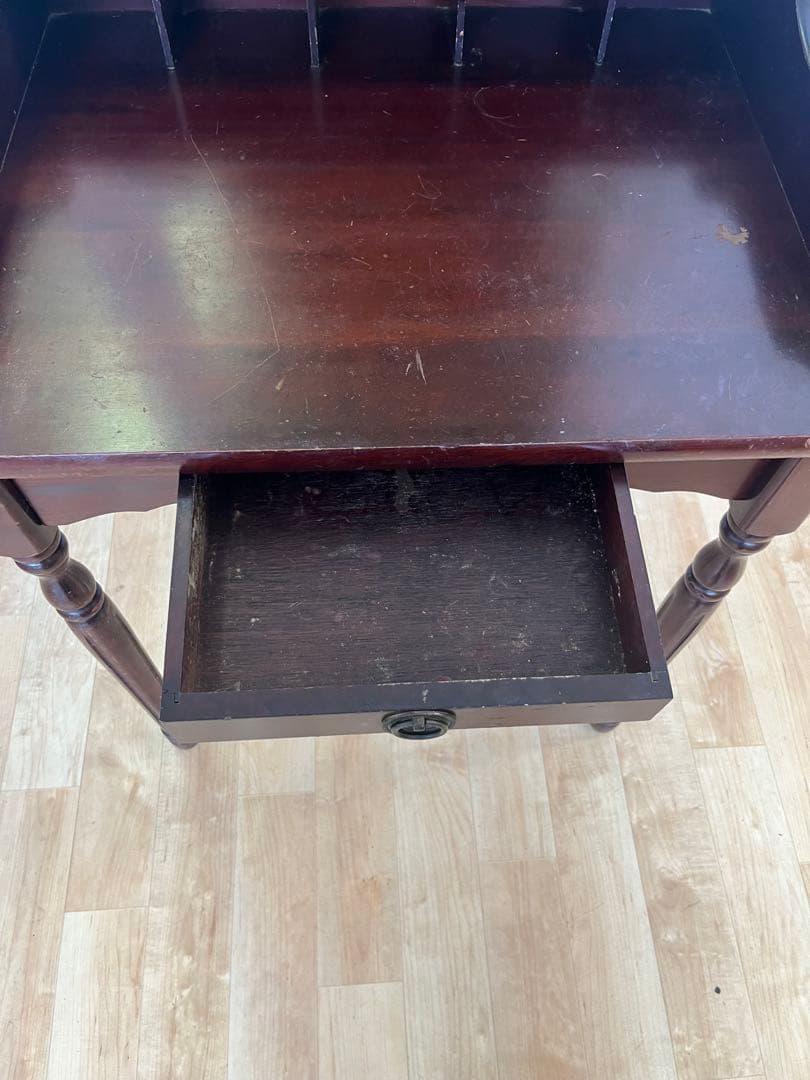 ヴィンテージ　ダークレッド 木製ドレッサー　鏡台　椅子なし　アンティーク