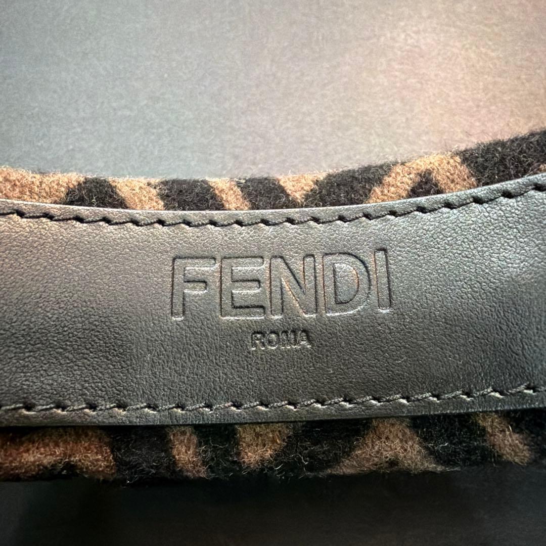 FENDI ヘアバンド　カチューシャ　百貨店購入品　正規品です