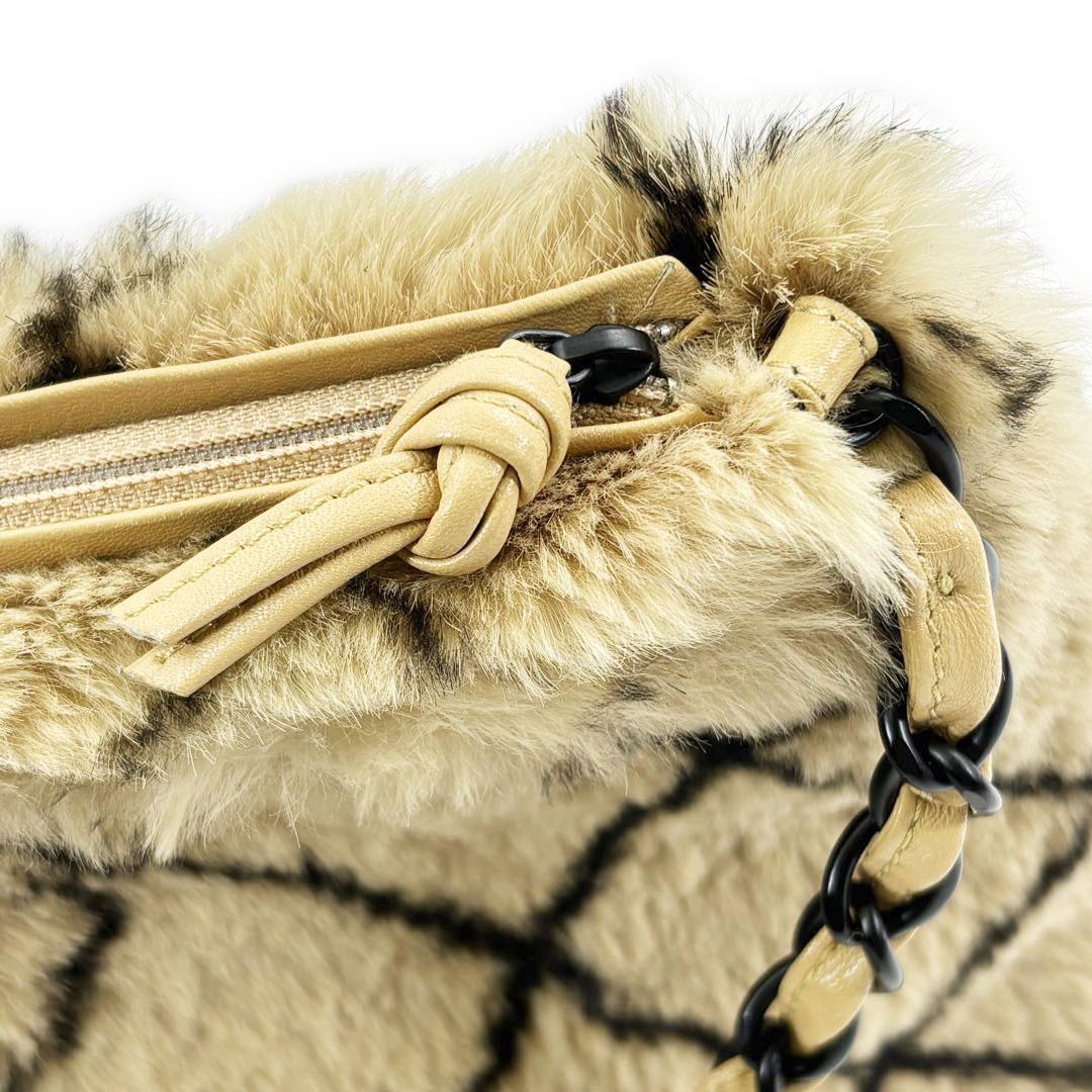 【美品】シャネル チェーンショルダーバッグ ラパンファー ブラウン 7M57