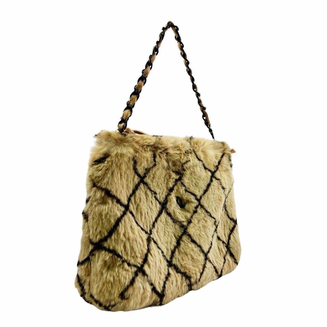 【美品】シャネル チェーンショルダーバッグ ラパンファー ブラウン 7M57