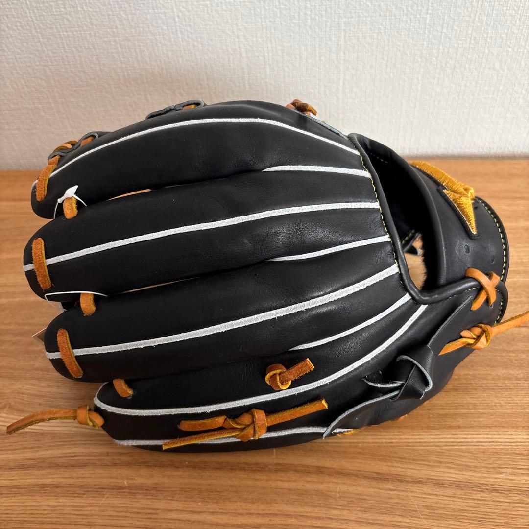 ミズノプロ　硬式用　内野　グラブ　グローブ　定価69,300円　ブラック