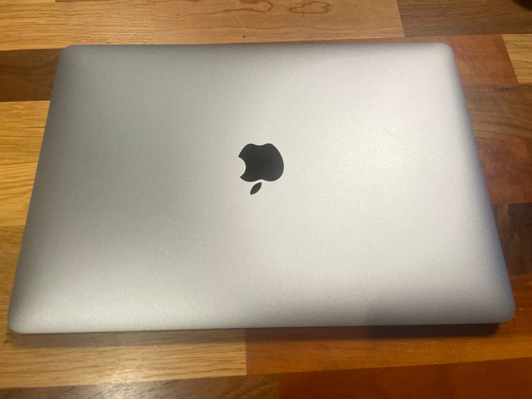 ｎ*川様 2022Apple MacBook Pro M2 メモリ16GB 1T