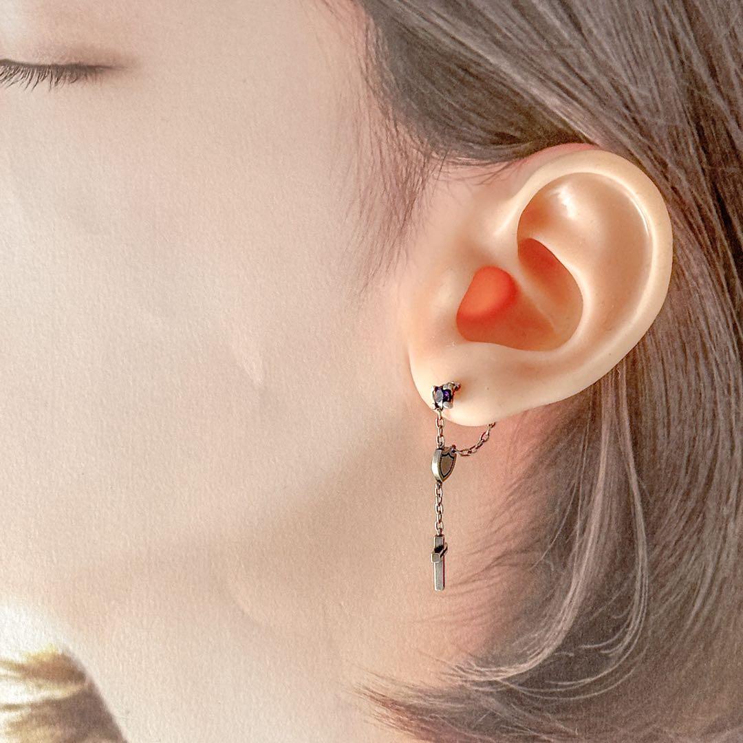 Justin　Davis　ドロップピアス　クロス　シールド　ポストK18