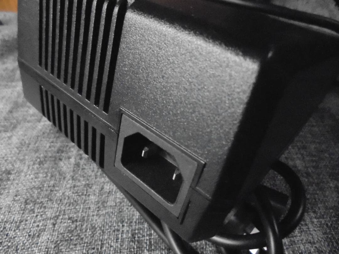 E-VINO 充電器　 B86-H2107-00 56V6A　使用少美品