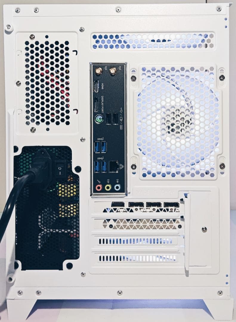 【新品】高性能ゲーミングPC RTX4060Ti Ryzen7 5700X