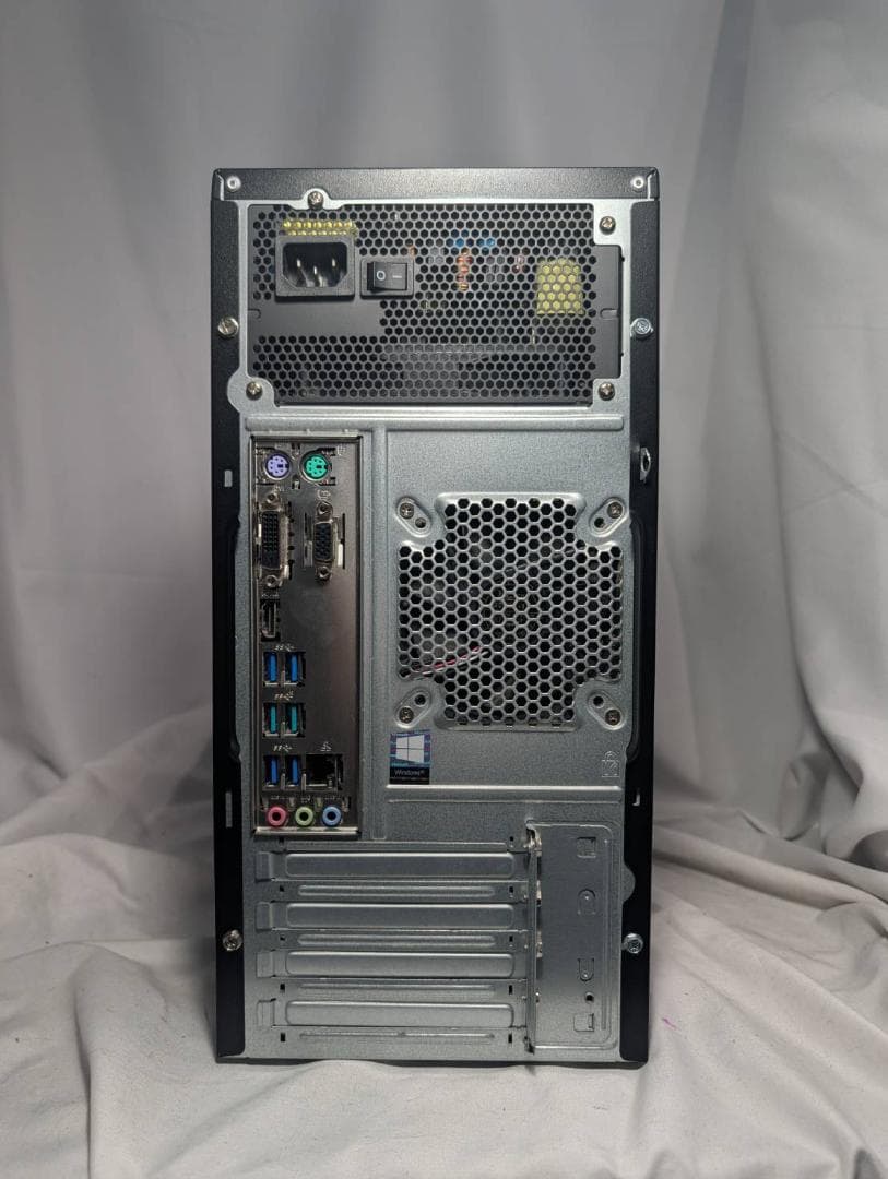 Windowsデスクトップ UNITCOM Ryzen3 2200G/8GB/SSD256GB/Office