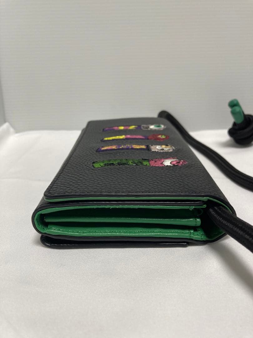 PEZ(ペッツ)×ear 刺繍ウォレットショルダーバッグ イアパヒヨネ サイケ