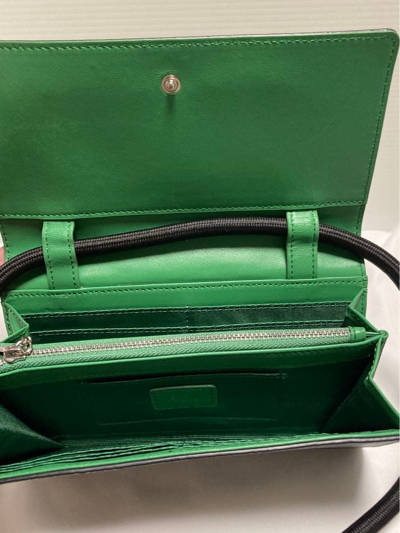 PEZ(ペッツ)×ear 刺繍ウォレットショルダーバッグ イアパヒヨネ サイケ