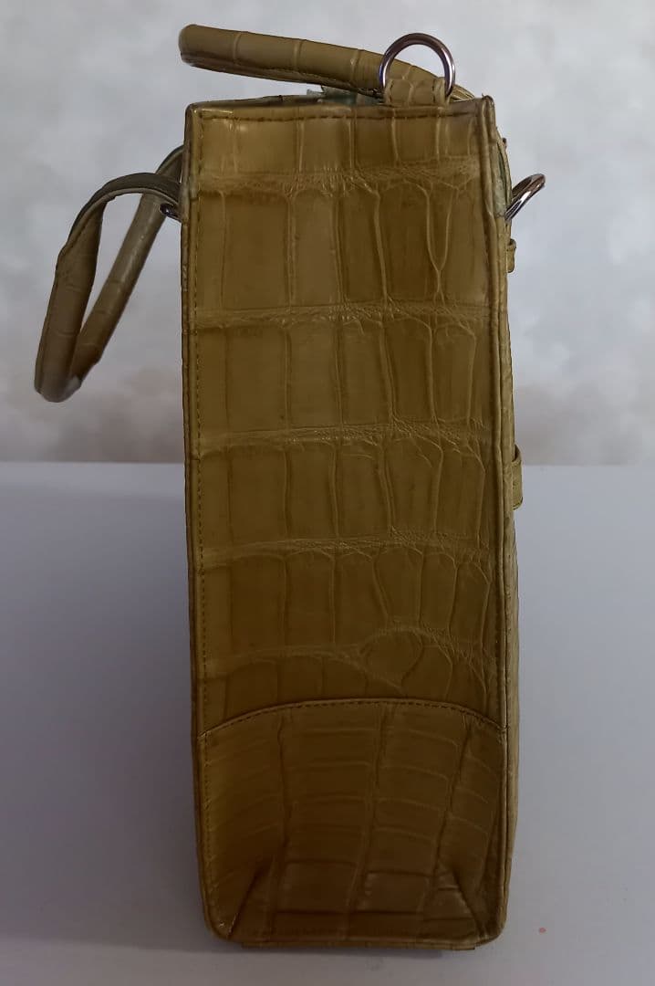 GRES クロコダイルバッグ JRA認定品　カーキー　緑 ビジネスバッグ