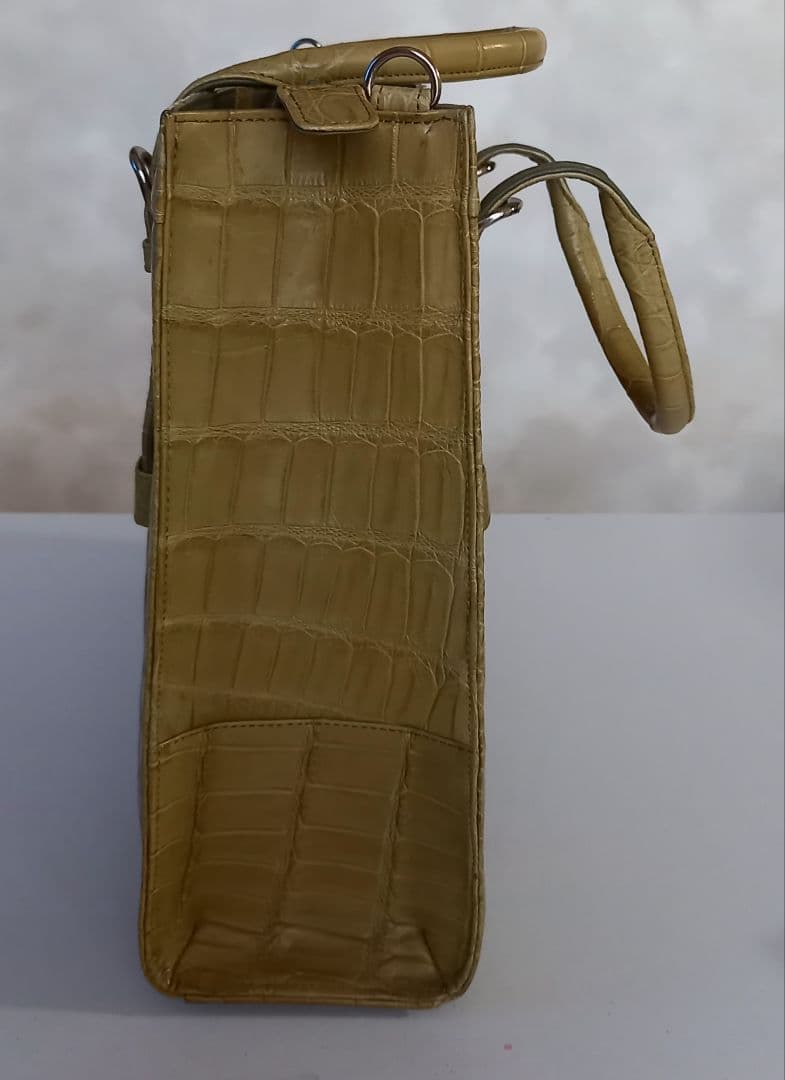 GRES クロコダイルバッグ JRA認定品　カーキー　緑 ビジネスバッグ