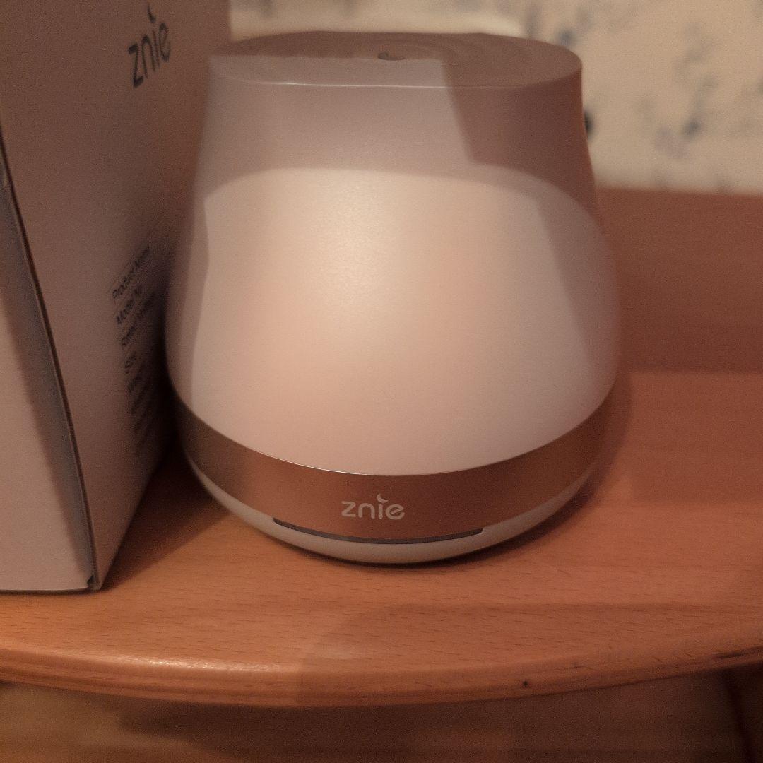 Znie Lite　ホワイト　睡眠の質改善