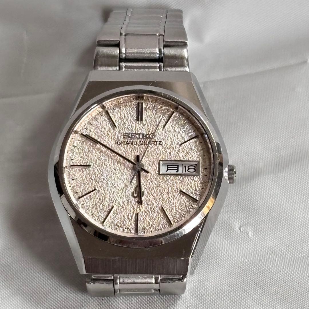 SEIKO GRAND QUARTZ 4843-8100 腕時計 ヴィンテージ